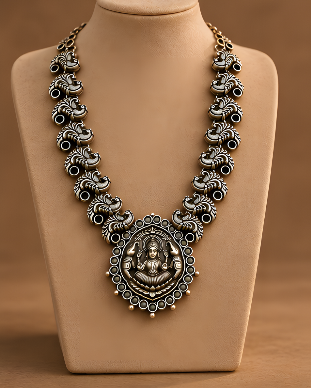 Pink City Lotus Necklace — photo 3