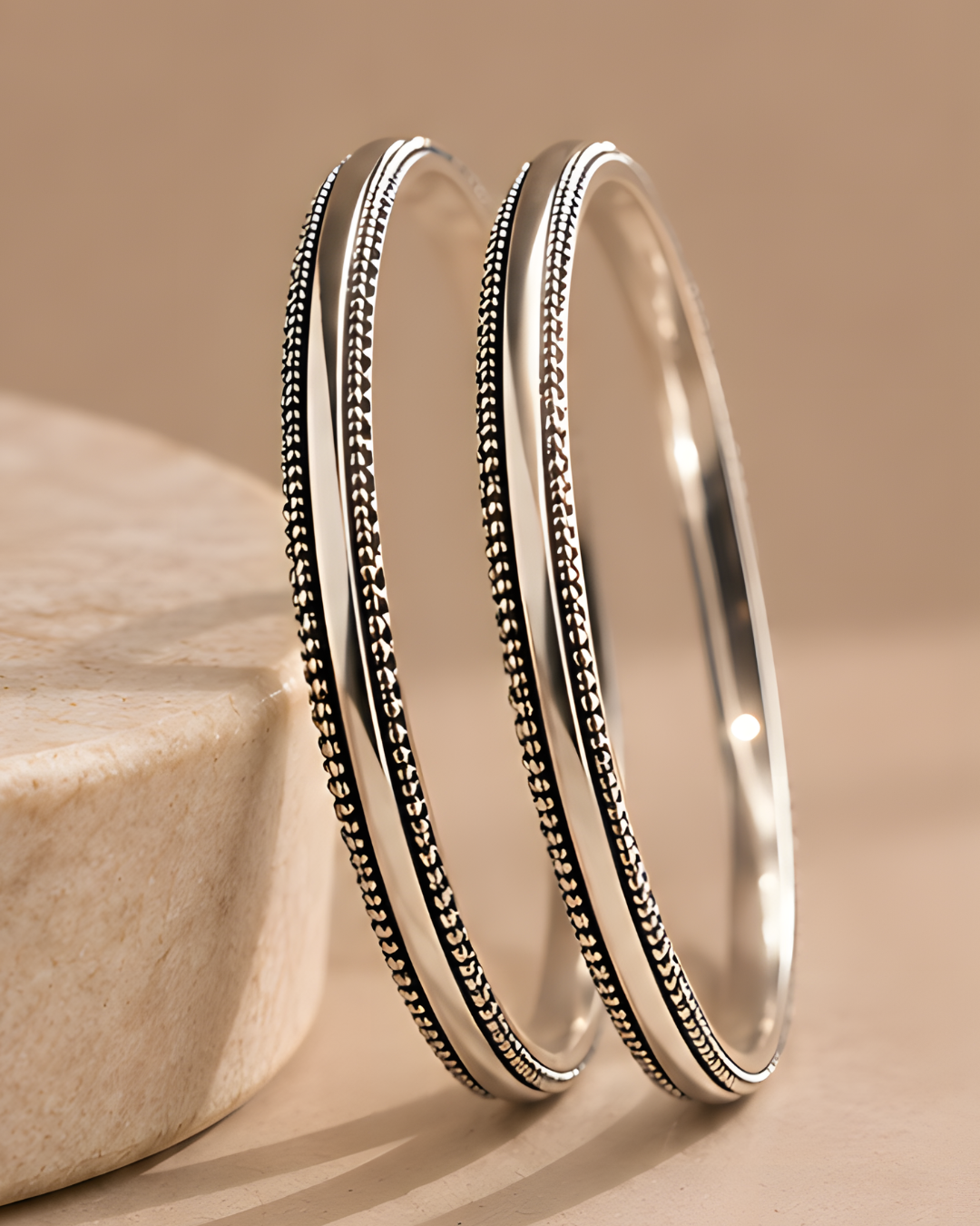 Dori Line Bangle