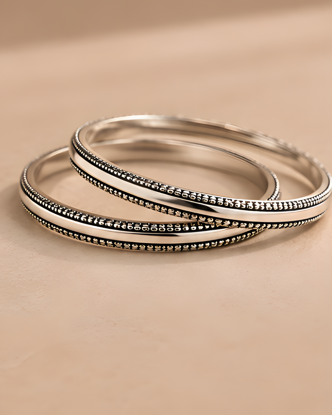 Dori Line Bangle