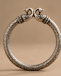 Peacock Courtyard Bangle — photo 4